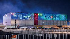 Повышение интереса к выставке "Осака-Кансай" с помощью 132-метровой проекции, созданной с помощью самых ярких в мире проекторов Panasonic